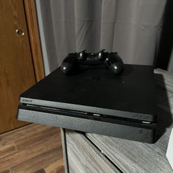 PS4 With Controller