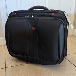 NEW-  SwissGear Luggage (Wenger Patriot) 