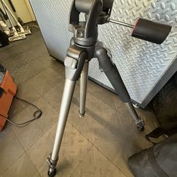 Calumet Camera Tripod