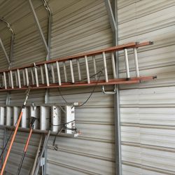 28ft Extension Ladder Fiberglass