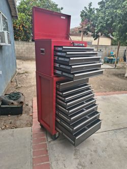 Craftsman tools box Ball bearing drawers..H..60..W..27..D..18