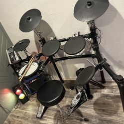 Roland td9 v2.o v-drum set 5pc