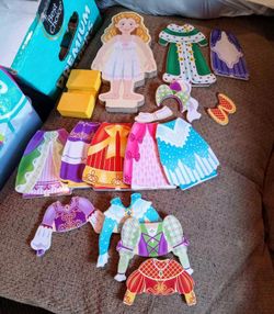 Melissa & Doug Magnetic Pretend Play Dressup Doll