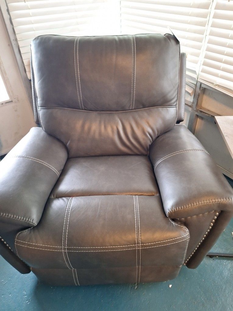 Recliner 3 Months Old Badcock Furniture. Leather USB Port