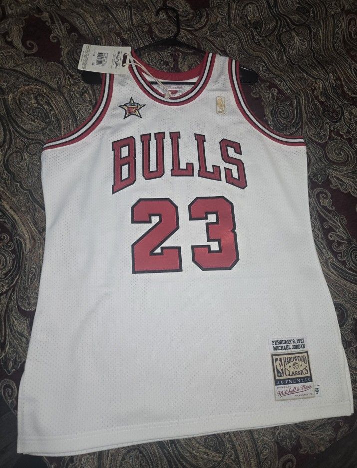 1997 Michael Jordan All Star Mitchell & Ness Jersey (Size Large)