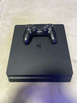 Sony PlayStation 4 Console + Controller & Cables