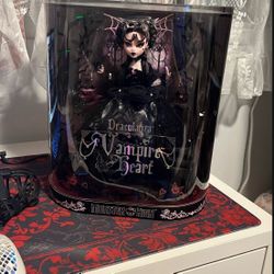 Monster High Draculaura Vampire Heart Doll
