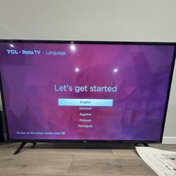 TCL 44” Roku Smart TV- Works Great!!