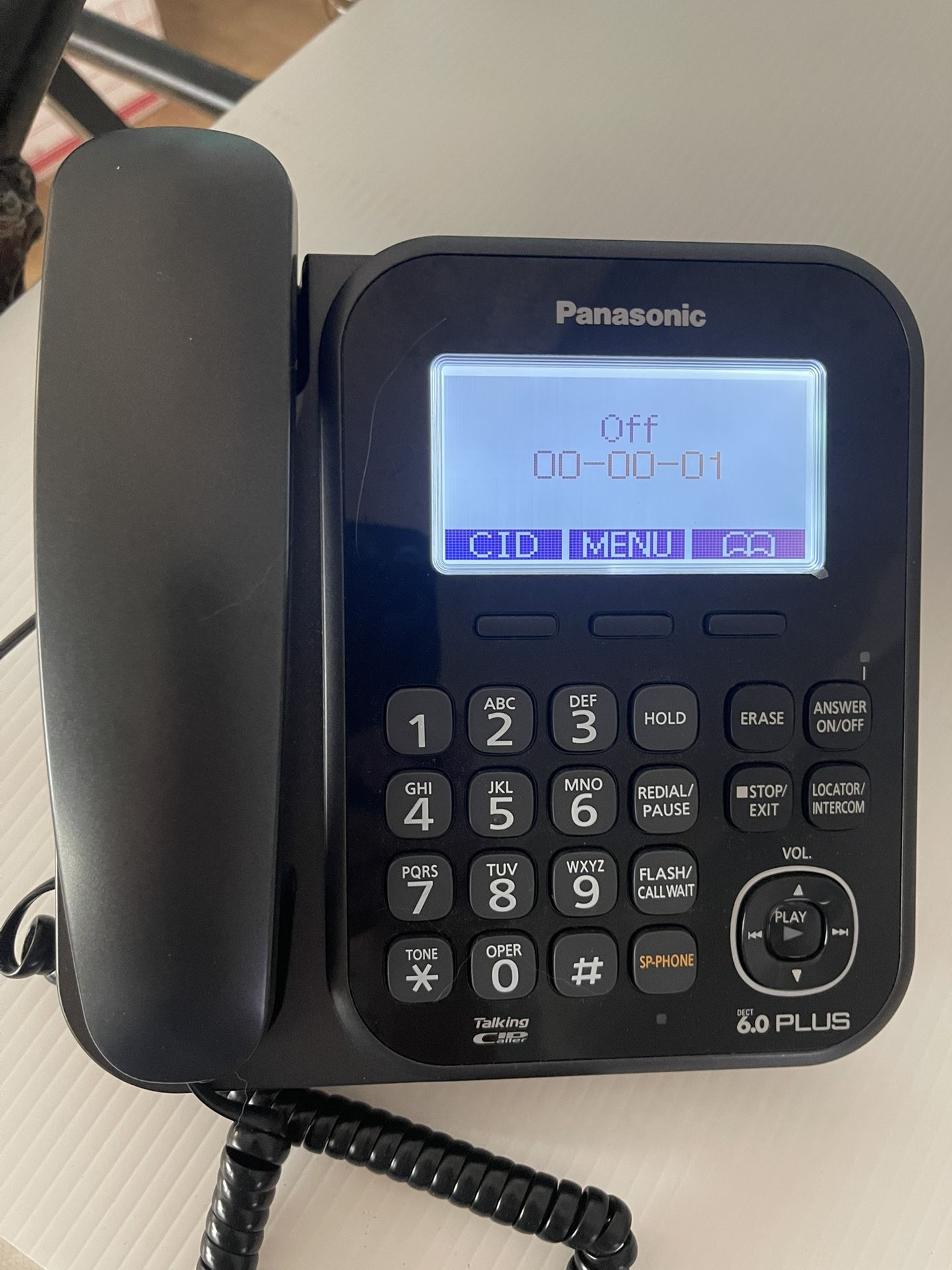 Panasonic KX-TG4771 Digital 6.0 Plus Corded Base Answering Phone System 2.B3