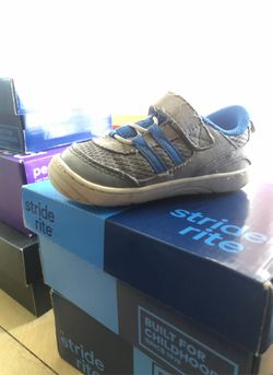 Stride rite toddler shoe size 6