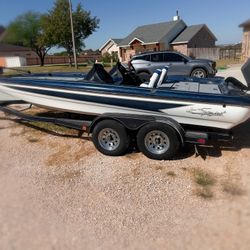 2001 Sprint Bass Boat 