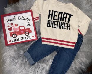 Cute Baby Valentine’s Day Outfit 