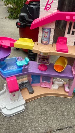 Fisher-Price Little People Barbie Dream House