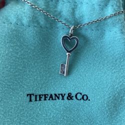Tiffany&co Heart Key 