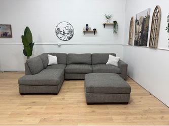 Thomasville Sectional Couch - Free Delivery