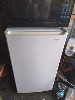 Mini Fridge/Freezer