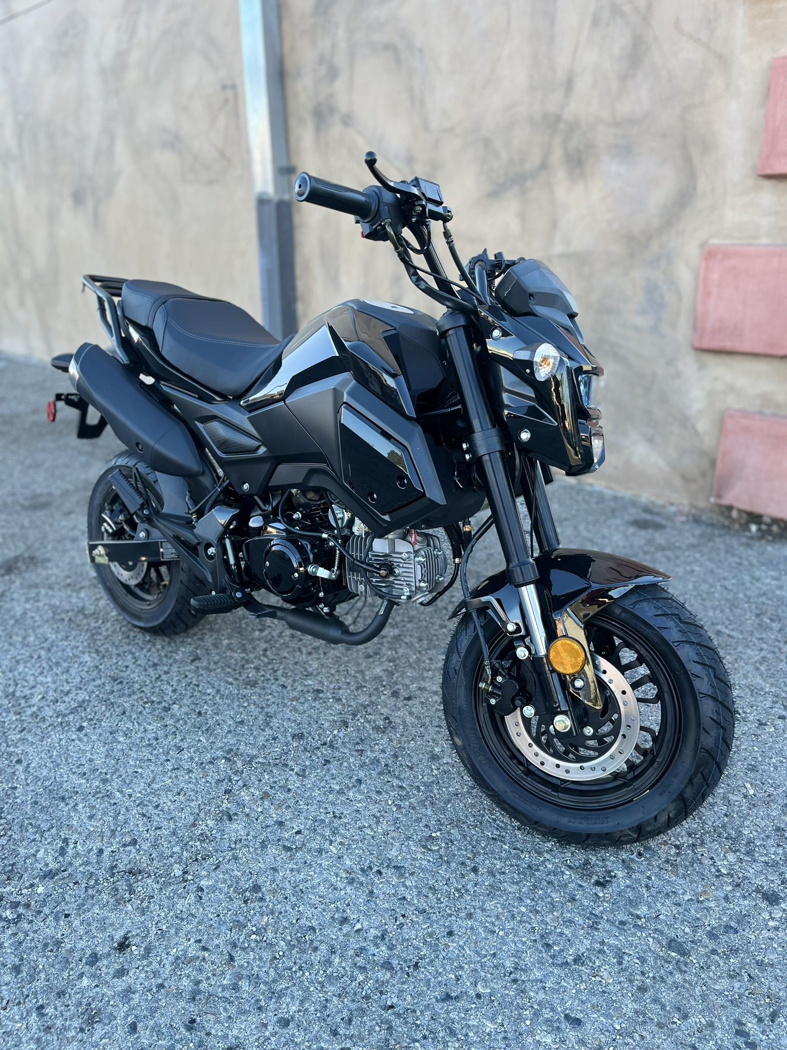 2025 GROM
