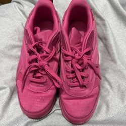 Woman’s pink shoes size 4.5