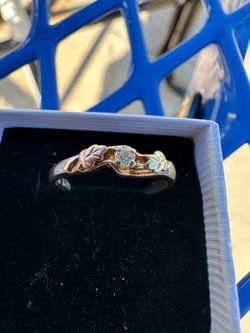 10 K BLACKHILLS GOLD DIAMOND SIZE 6RING