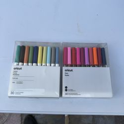 Set Of Cricut Markers And Pens