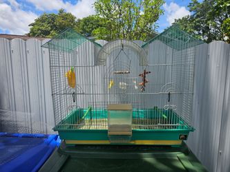 Cage used but ready to use!