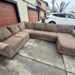 Brown Sectional 
