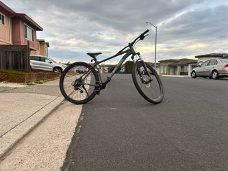 Selling a Large 29-inch Ozark Trail Ridge M.2 hardtail mountain bike in great, trail-ready condition.