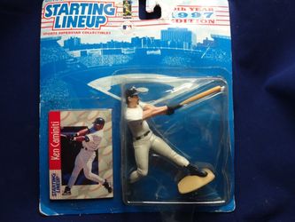 NEW OLD STOCK STARTING LINE-UP SPORTS SUPERSTARS COLLECTIBLES 1997