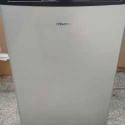 Hisense Mini Fridge 