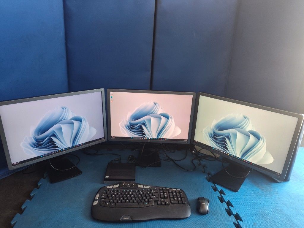 $240 Firm, Yes, It's Available. Full HP Elitedesk 800 G5, 3 Monitor Work Station, Reset, i5 9500 3.0ghz, 256gb SSD, 8gb Ram, wifi, W11 & Office Pro