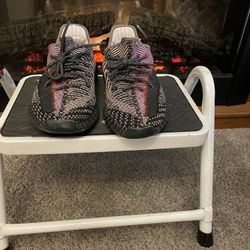 Yeezy Boost 350 V2