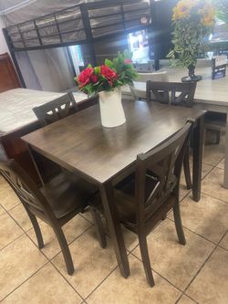 4 chair dining set