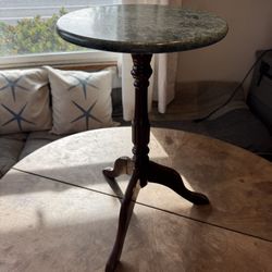 Vintage Bombay Co. Mahogany Wooden Pedestal Accent Table Plant Stand with Emerald Green Marble Top