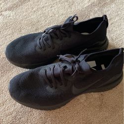 Mens Nike React Size 12.5