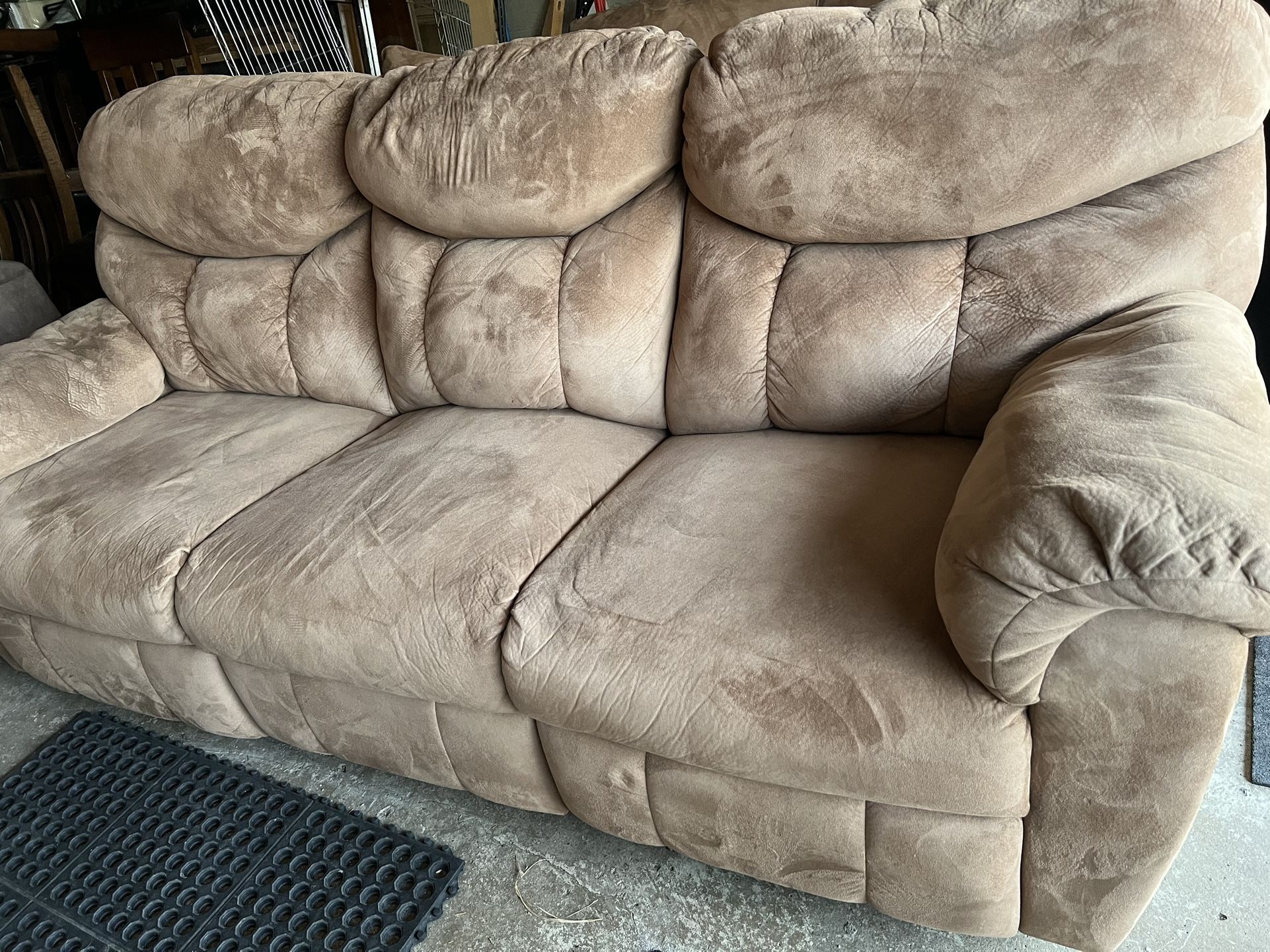 Reclining Sofa