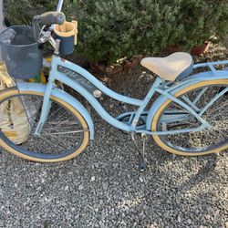 Huffy Nel Lusso Cruiser Bike