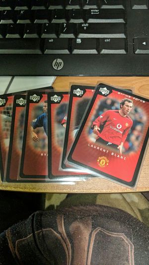 Photo 2003 Upper Deck Strike Force Manchester United 6 card lot