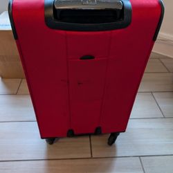 23” Red Carry-On Suitcase – Lightweight & Expandable