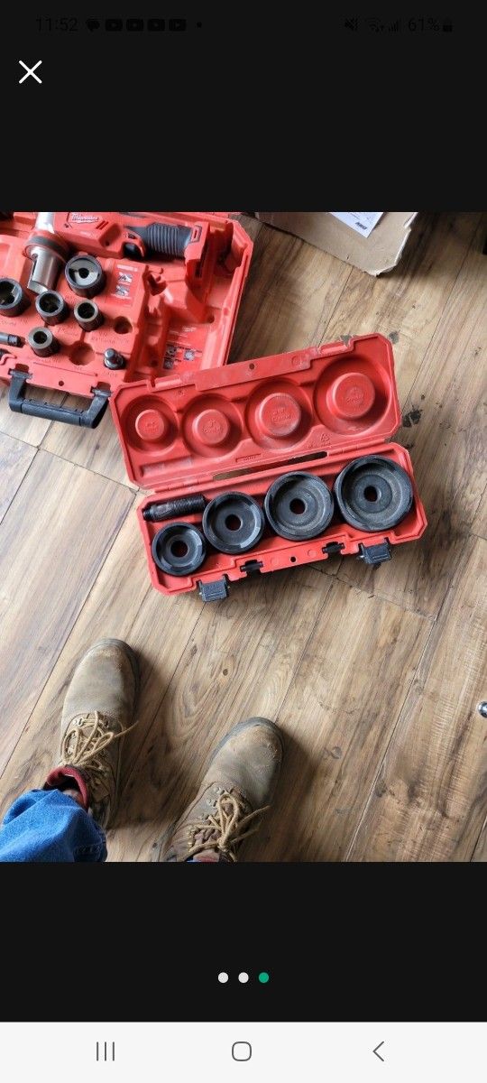 Milwaukee Knock Out Set 1/2" to 4"