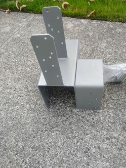 Simpson Strong-Tie ECCLLQ L-Shape End Column Cap for 4x Beam, 6x Post with Strong-Drive SDS Screws, Skewed Left