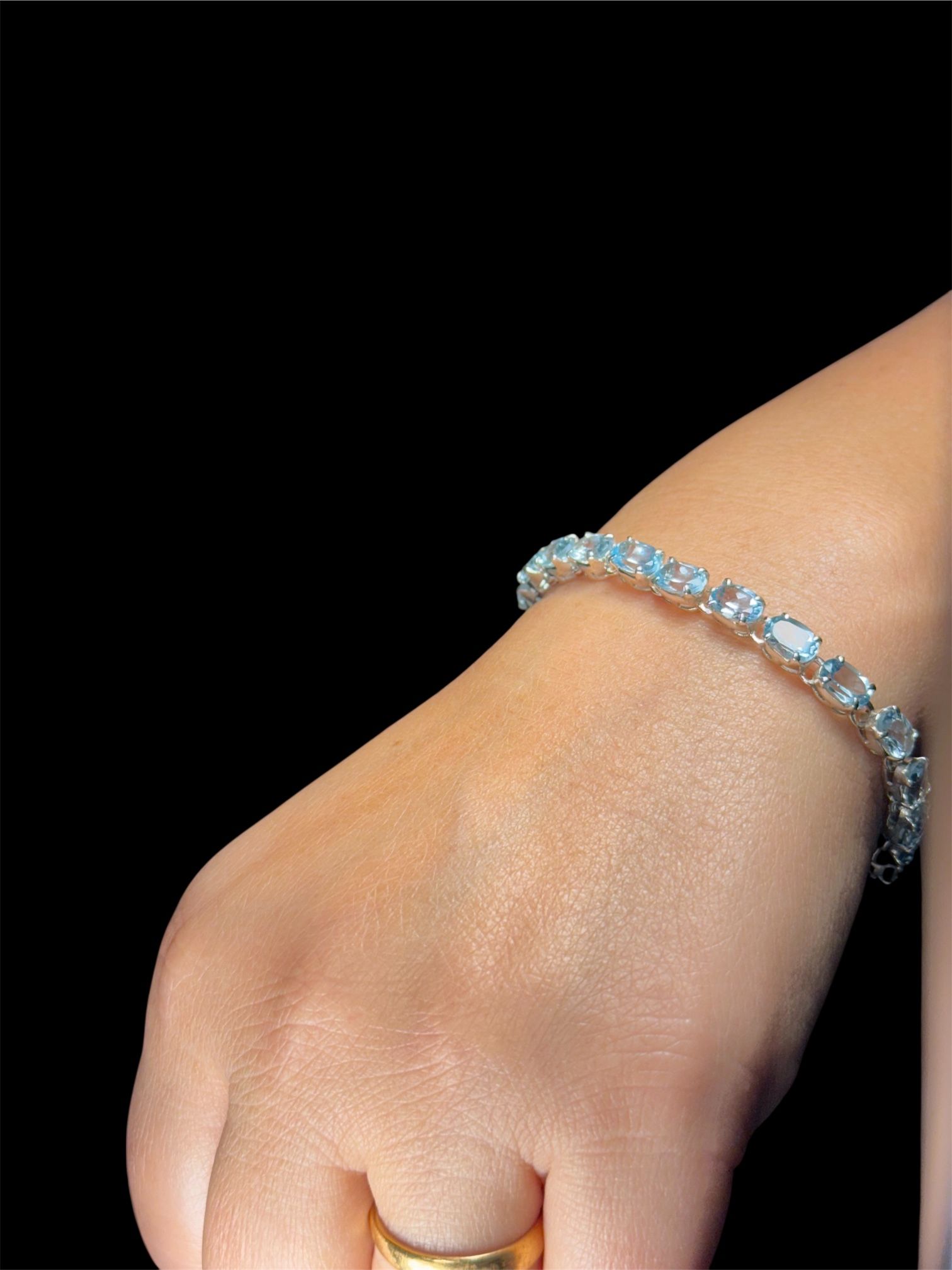 Sterling Silver Aquamarine Tennis Bracelet – 8” | 11.6g