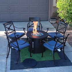 Patio Set Fire Pit And 5 Chairs With New Cushions 