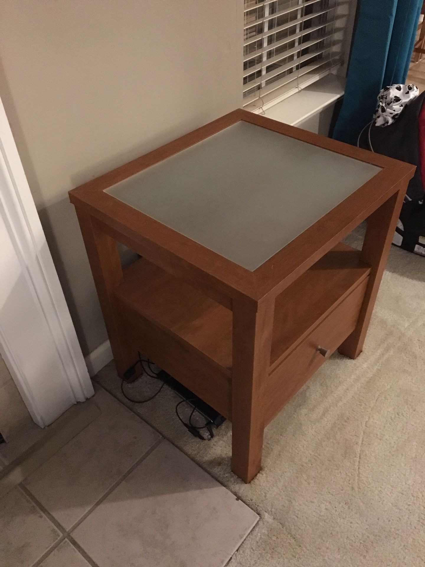 Solid wood end sofa table with glass inlay and drawer
