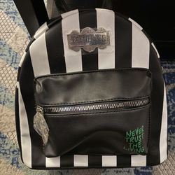 Bioworld (Hot Topic) Beetlejuice Mini Backpack - Never Trust The Living