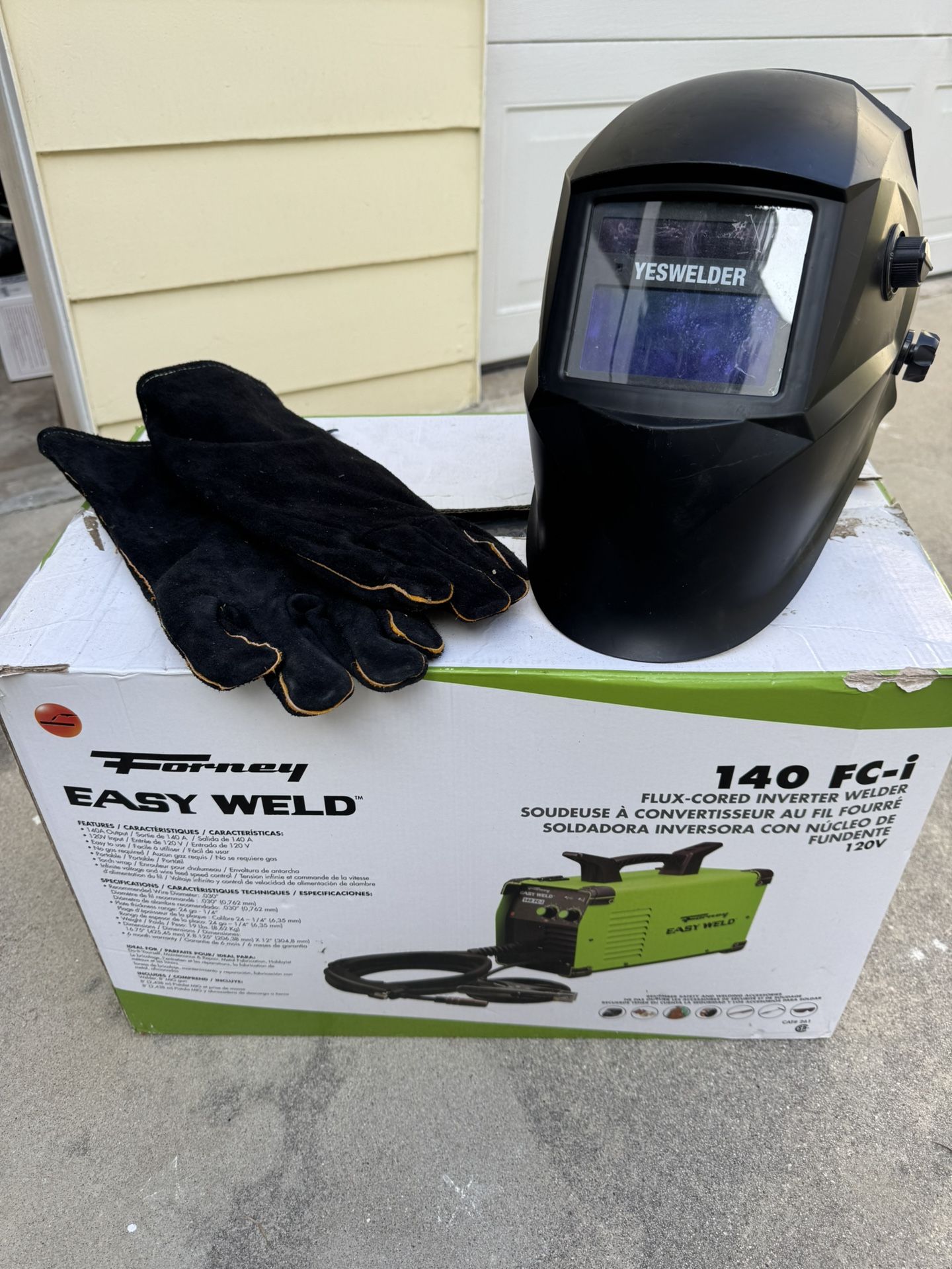 EASY WELDER 140 FC-i FLUX-CORED INVERTER