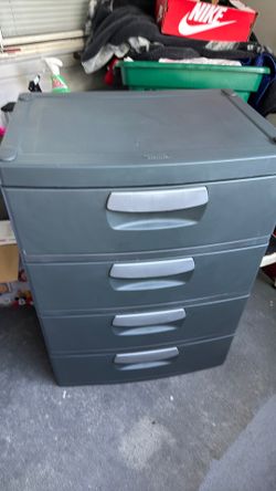 Dresser