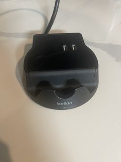 Belkin iPad And iPhone Holder And Usb Charger Station 