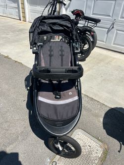 Jogging stroller