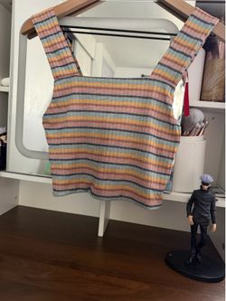 American Eagle crop top