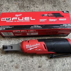Milwaukee M12 FUEL 12V Lithium-lon Brushless Cordless High Speed 1/4 in. Ratchet (Tool-Only)